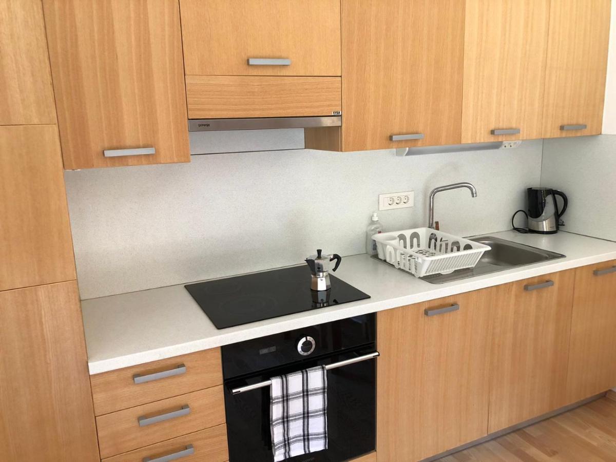 Apartma Runi Pod Zlato Lisico Pekre Exteriér fotografie