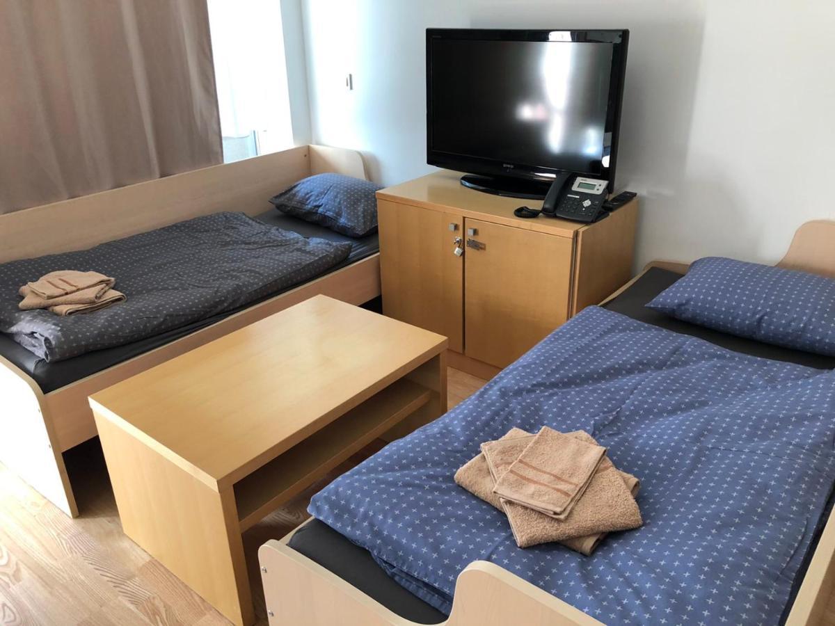 Apartma Runi Pod Zlato Lisico Pekre Exteriér fotografie