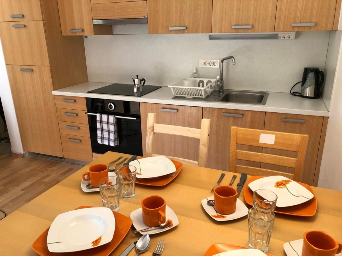 Apartma Runi Pod Zlato Lisico Pekre Exteriér fotografie