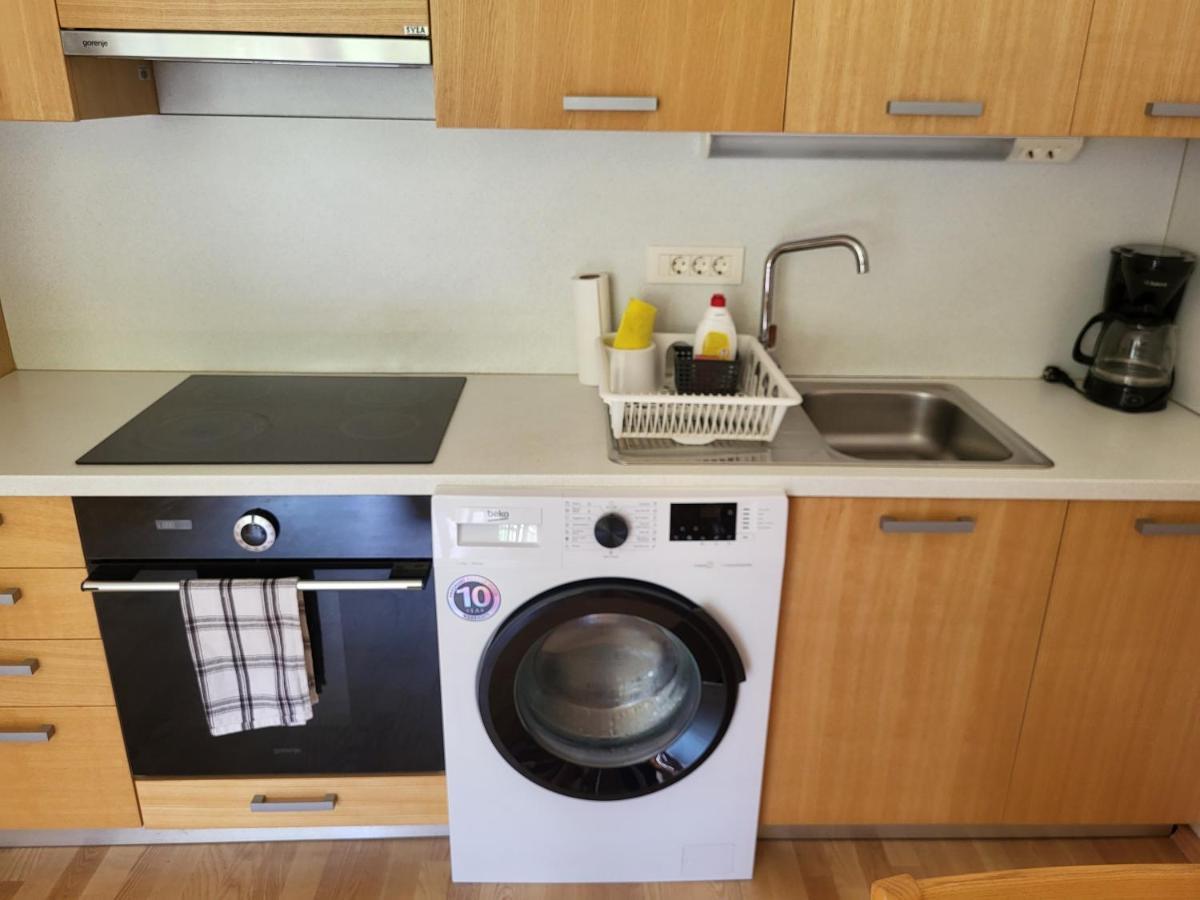 Apartma Runi Pod Zlato Lisico Pekre Exteriér fotografie
